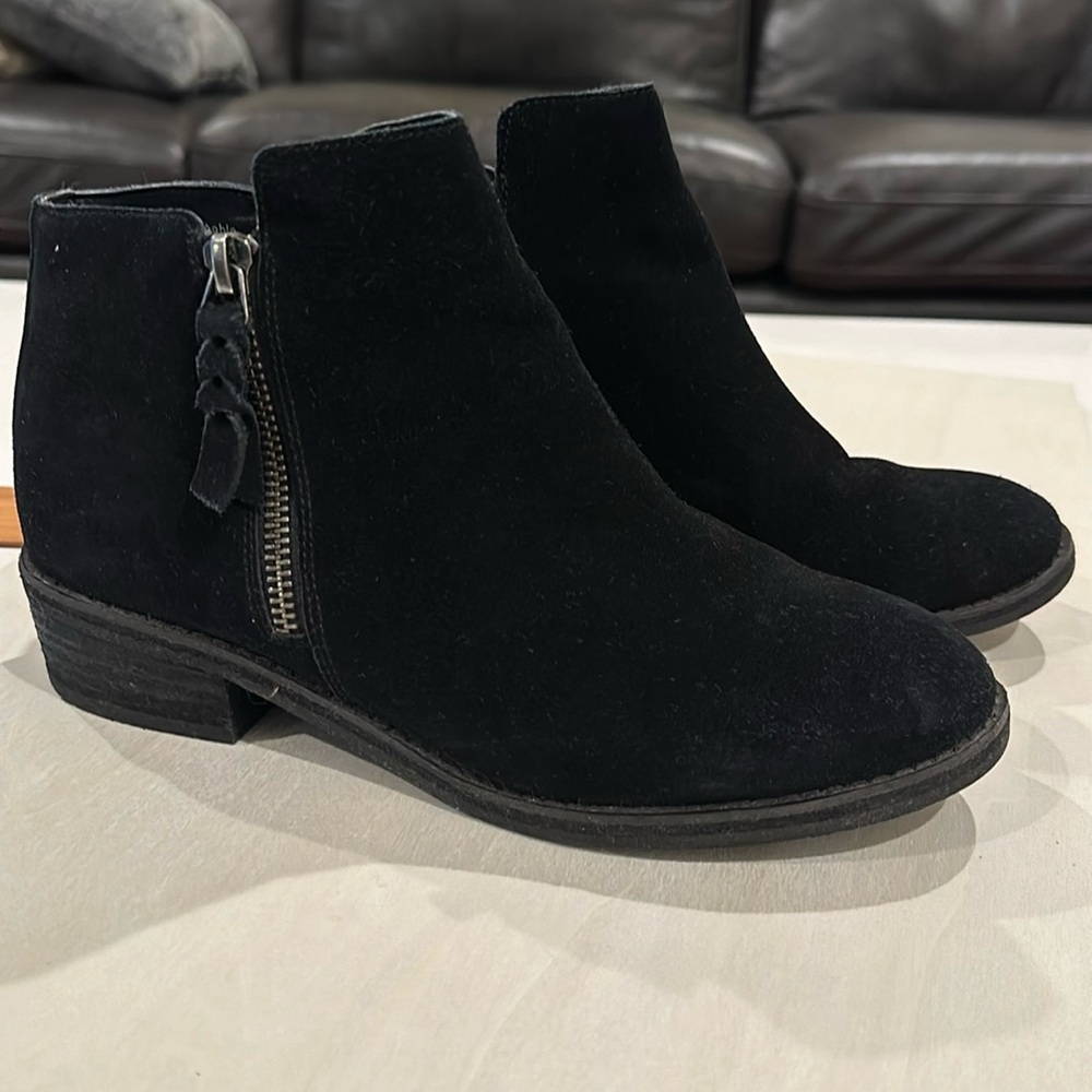Blondo Suede Bootie Women’s 7.5